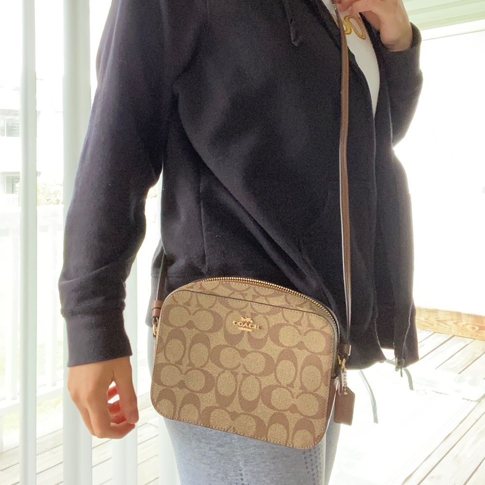 JUST LIKE NEW Coach cross body bag